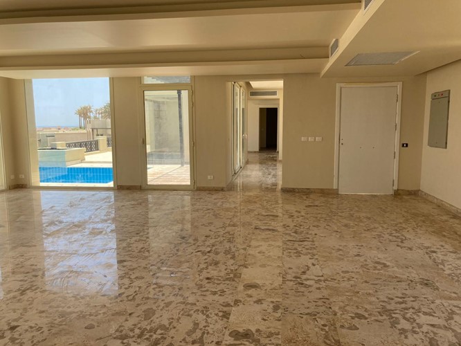 4 BR Penthouse of Prime Location with Pool - 3
